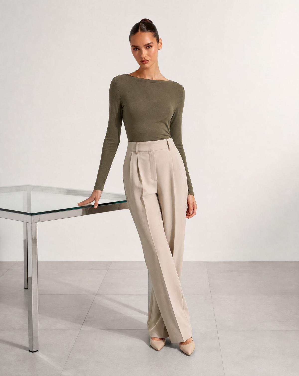 Maglia slim in misto cashmere verde militare, Polly 6 posa frontale