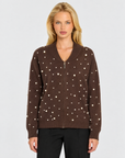 Maglia con zip dettaglio perle marrone scuro – Polly 7, vista frontale