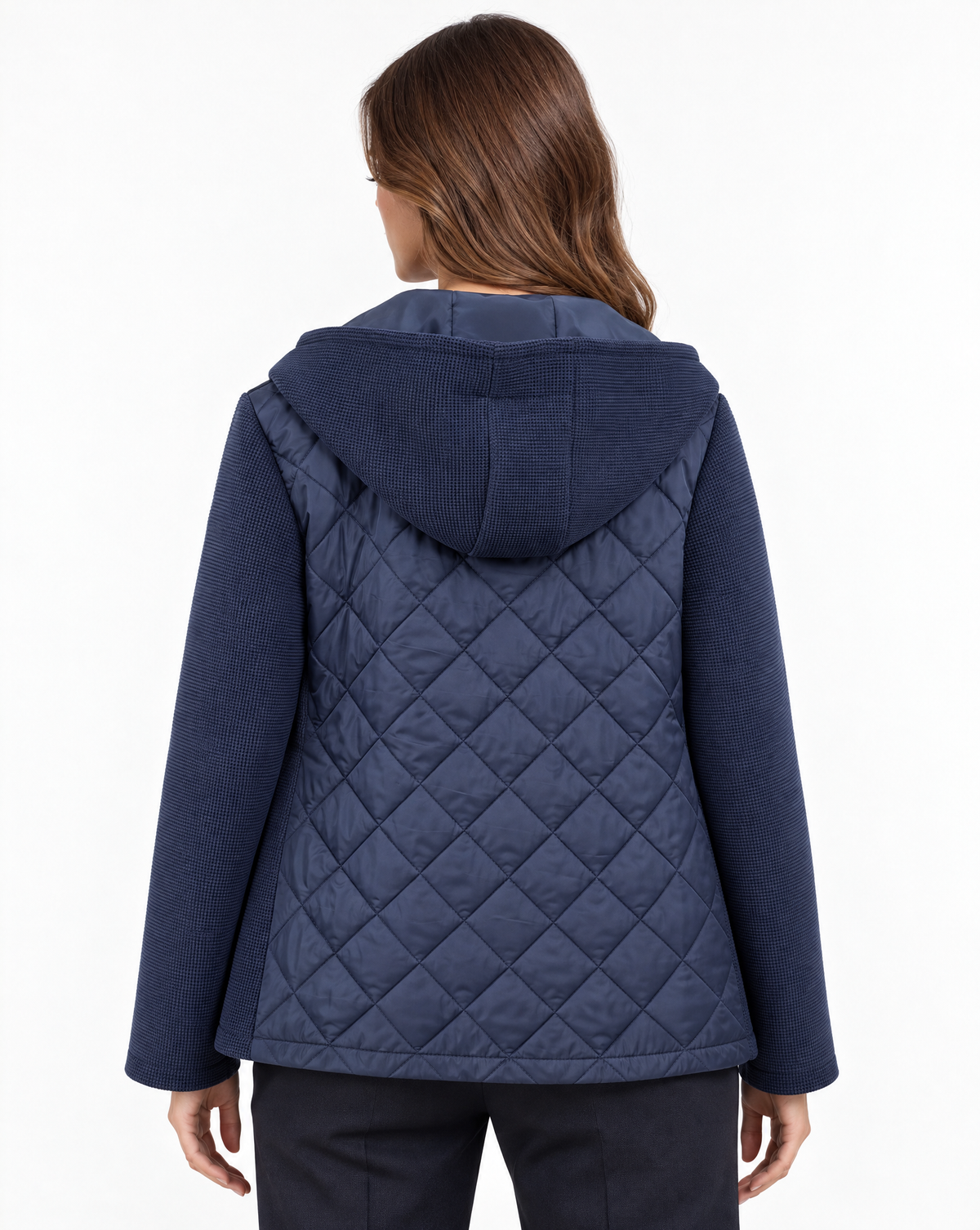Giacca donna blu con cappuccio e retro trapuntato indossata da Polly 2 – vista retro