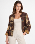 Giacca donna fantasia cavalli Marrone scuro con Polly 2, vista a tre quarti