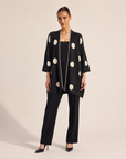 Cardigan donna n44 3051 indossato da Polly 6, vista frontale