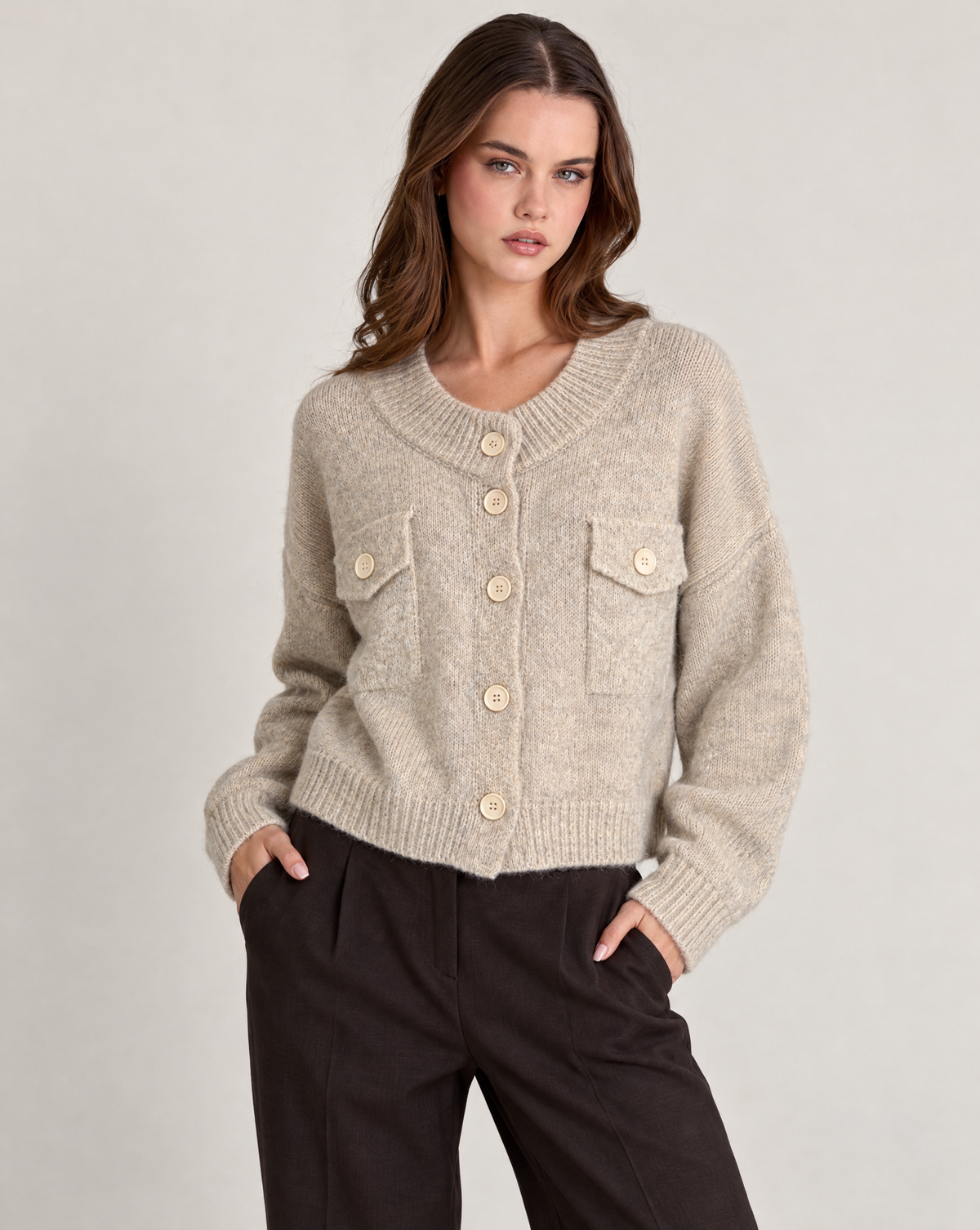 n80 26118-1 cardigan mélange Beige indossato da Polly 2, foto 2