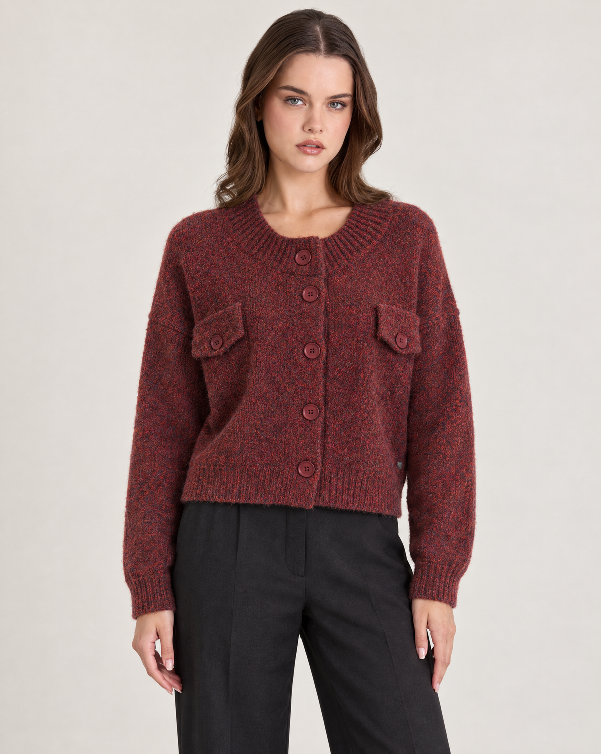 n80 26118-1 cardigan mélange Bordeaux indossato da Polly 2, foto 1