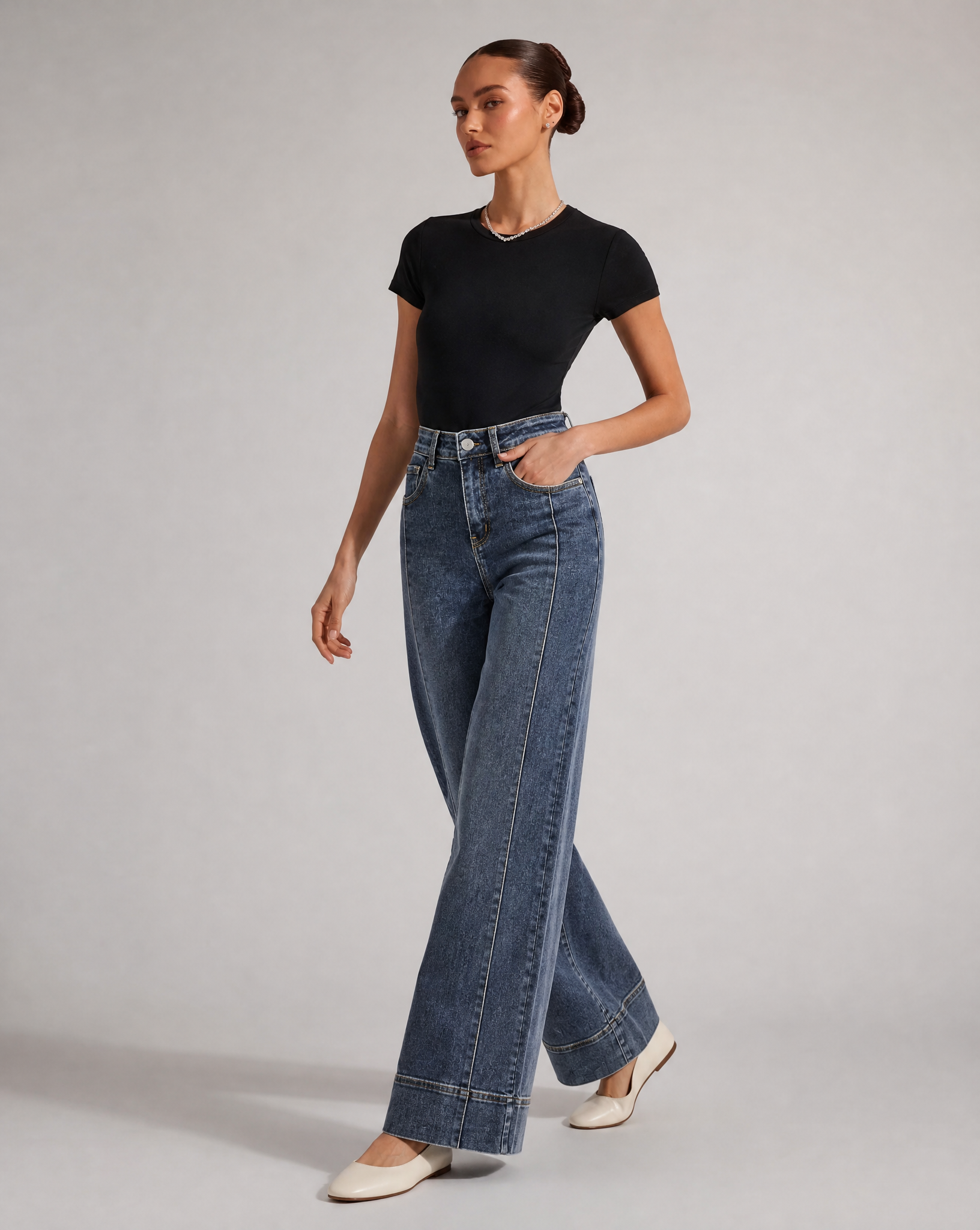 Jeans n87 7572 indossato da Polly 6, posa dinamica