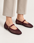 Ballerine Mary Jane in rete con strass OM 648-26 Bordeaux – indossata