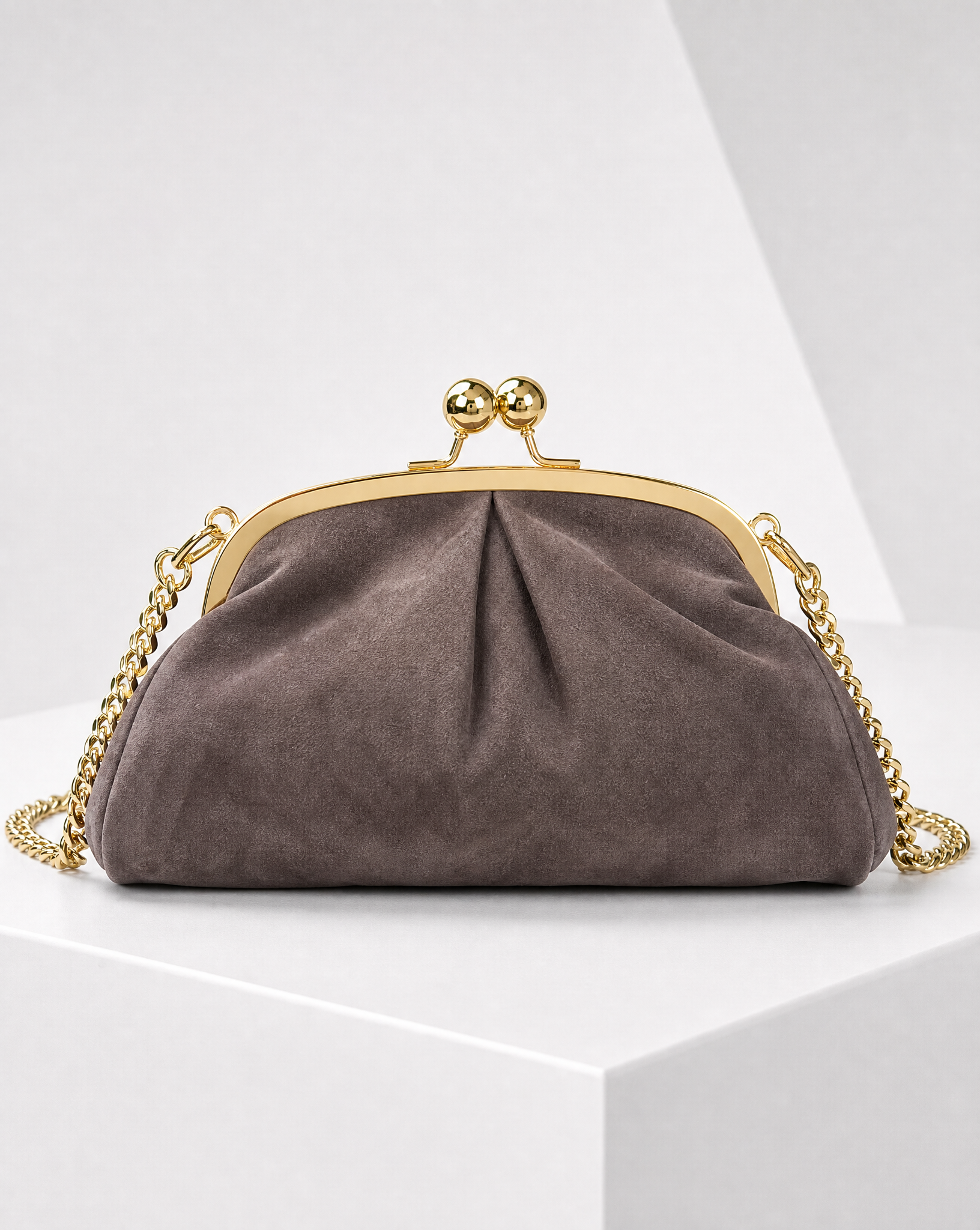 Pochette in vera pelle scamosciata taupe vista frontale