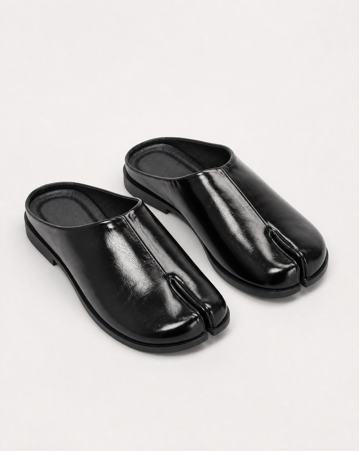 Sabot nero con punta divisa VB 6155 – vista hero