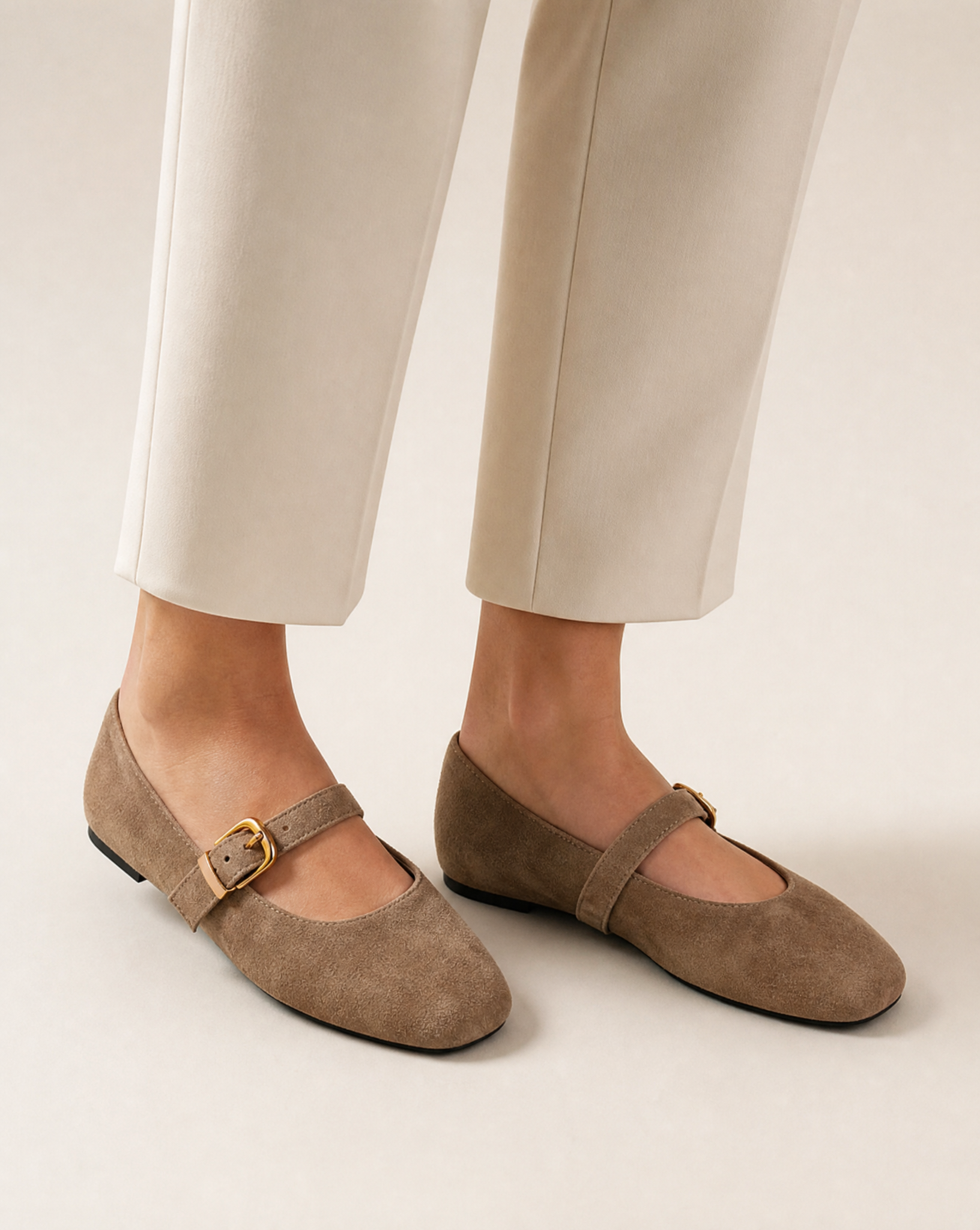 Ballerine donna VB6192 colore Taupe, indossata dettaglio