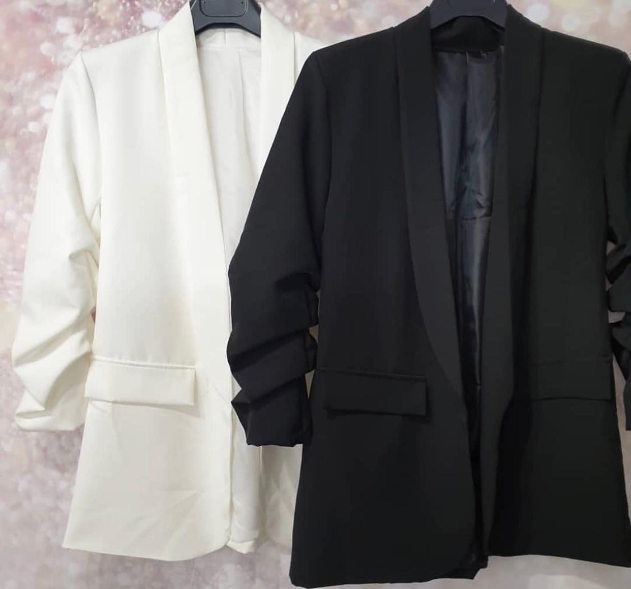Blazer elegante a manica arrotolata