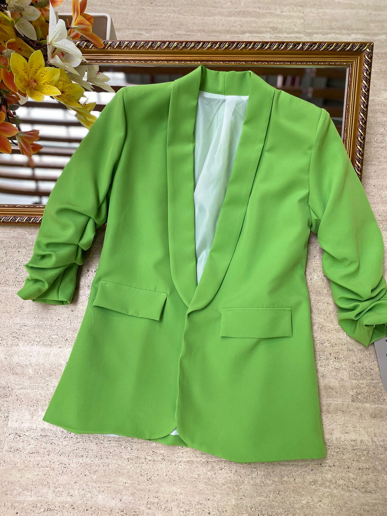 Blazer elegante a manica arrotolata
