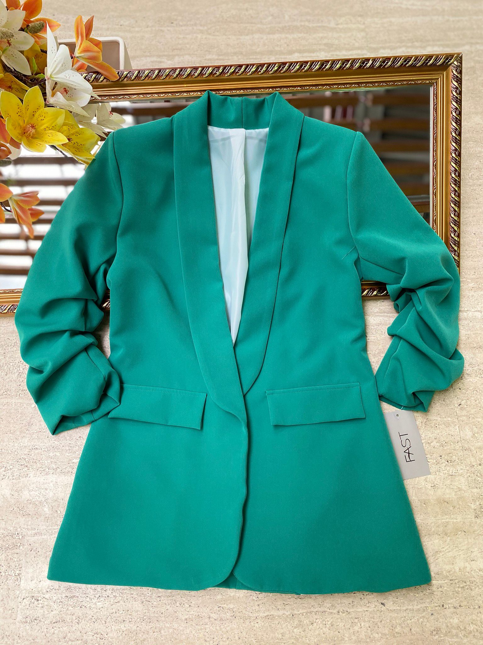 Blazer elegante a manica arrotolata