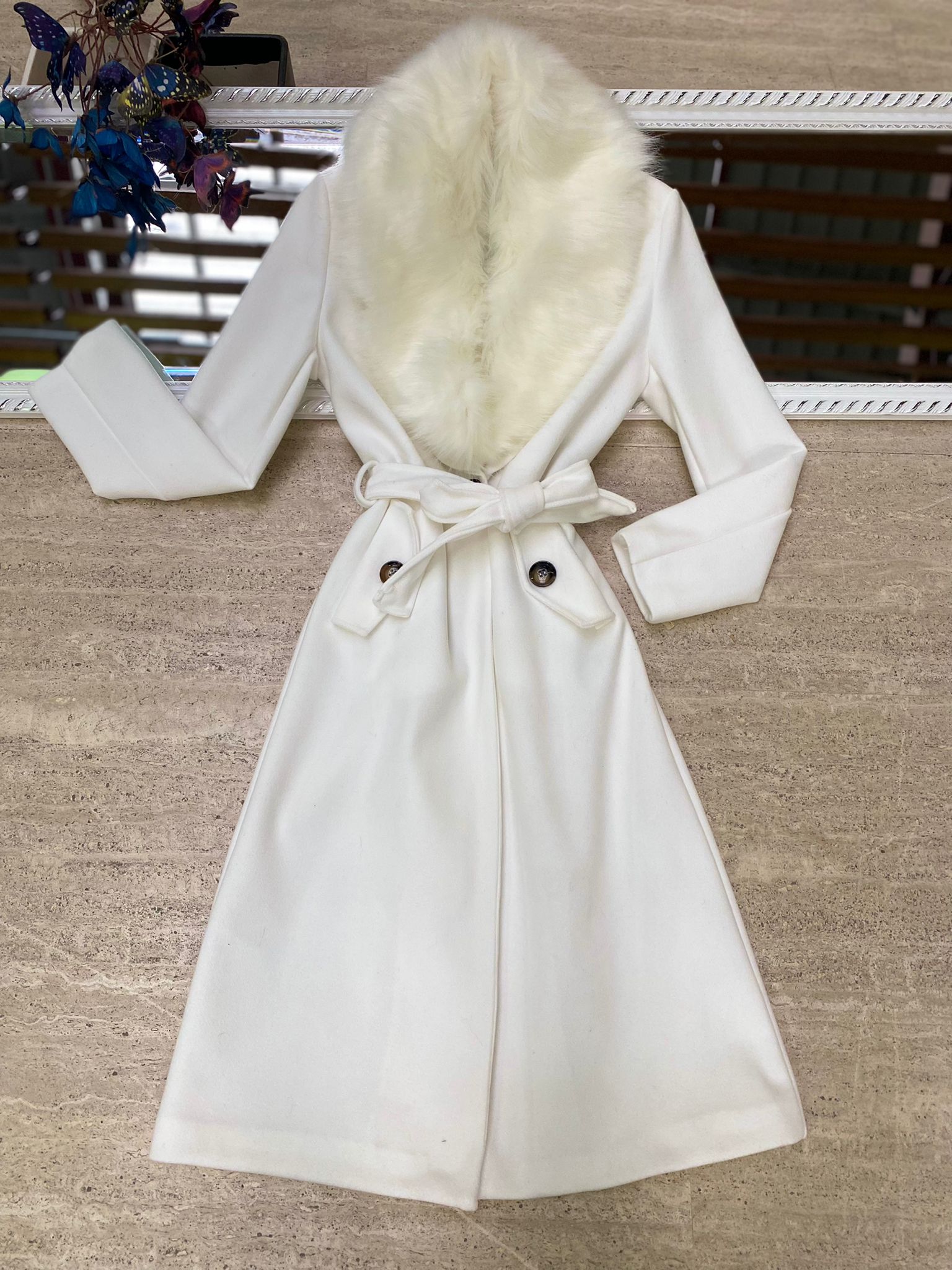 Cappotto lungo peloso foderato