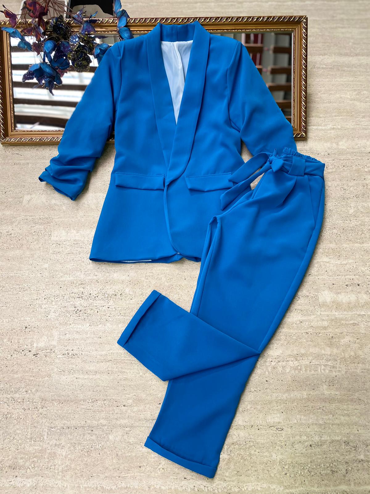 Pantaloni eleganti con fiocco