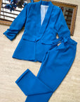 Pantaloni eleganti con fiocco