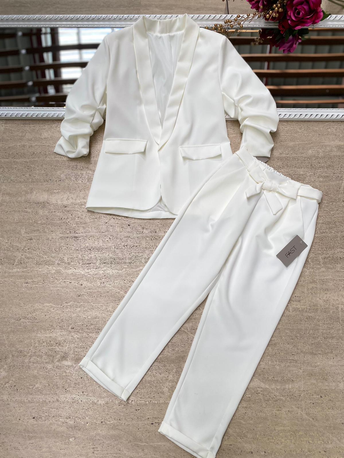 Pantaloni eleganti con fiocco